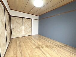 ヴィラ・セントラルイースト 203 2階2Kのリビング/ダイニング