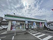 ファミリーマート　桜井薬師町店まで400メートル