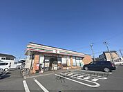 セブンイレブン　田原本松本店まで1100メートル