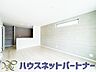 室内：インテリアショップで見掛けた「あの家具」も置ける、ゆったりとした空間。時に広さが上質な寛ぎの時間になる事も。