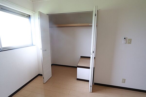 detached 茨城県下妻市黒駒

地図を見る
