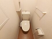 温水シャワー付きトイレです