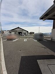5 / 6