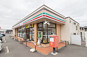 セブンイレブン伊勢崎韮塚町店 640m