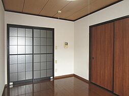 東武伊勢崎線 新伊勢崎駅 バス9分 茂呂島団地南下車 4kmの賃貸アパート 2階2DKのリビング/ダイニング