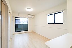 JR東北本線 古河駅 バス16分 中田踏切北下車 徒歩11分の賃貸アパート 2階1LDKのリビング/ダイニング