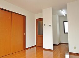 JR両毛線 伊勢崎駅 徒歩22分の賃貸アパート 2階1LDKのリビング/ダイニング