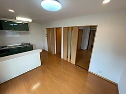 東武伊勢崎線 新伊勢崎駅 3.8kmの賃貸マンション 1階1LDKのリビング/ダイニング