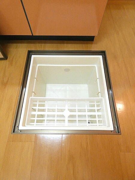 apartment 群馬県伊勢崎市連取町1510-1　T＆M　DE号