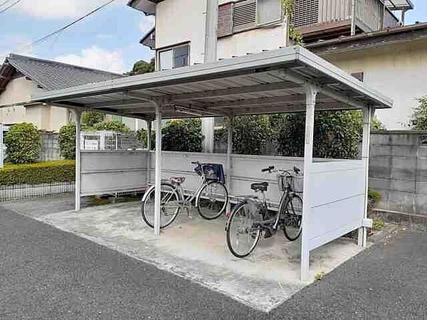 apartment 群馬県伊勢崎市連取町1510-1　T＆M　DE号