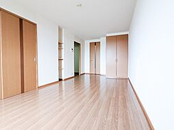 JR八高線 北藤岡駅 6.2kmの賃貸アパート 2階2LDKのリビング/ダイニング