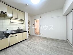 居間