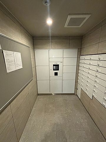 エントランス 名古屋駅5分の12階角部屋・ペット飼育可 12階/-