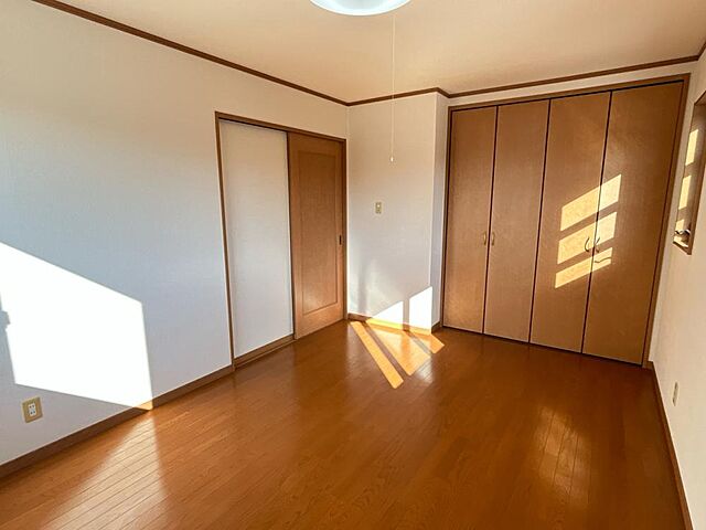 室内 敦賀市平和町17-2