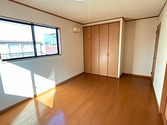 室内 敦賀市平和町17-2