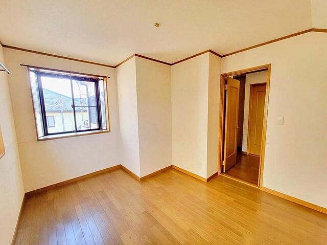 室内 日野市日野台2丁目