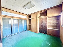 居間