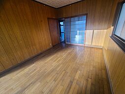 居間