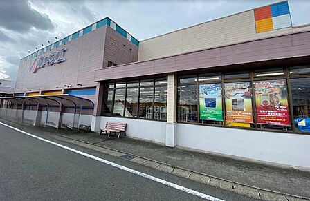 スーパー カネスエ 国府宮店 550m