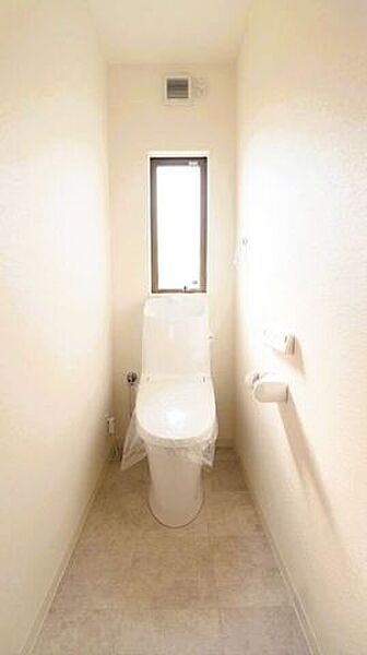 トイレを拡大表示
