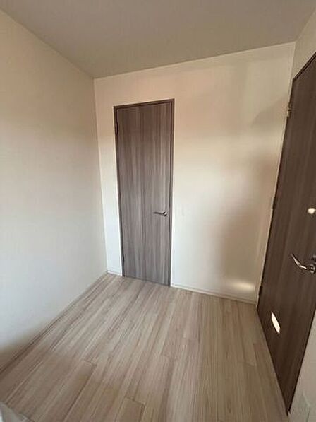※こちらの写真は家具等を消す加工を行っております