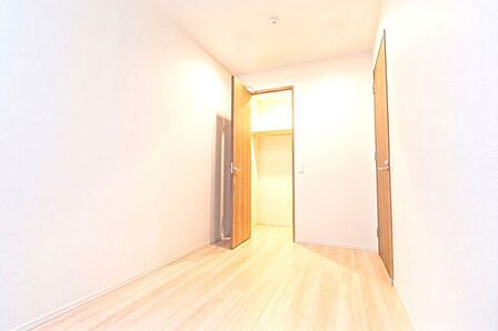 ※こちらの写真は家具等を消す加工を行っております