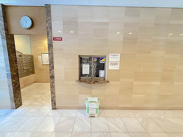エントランス クレール大和八木 7階/704