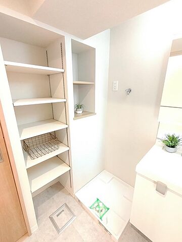 収納 メゾン西永福 3階/304