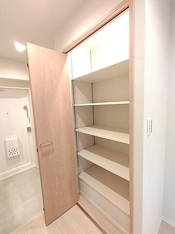 収納 メゾン西永福 3階/304