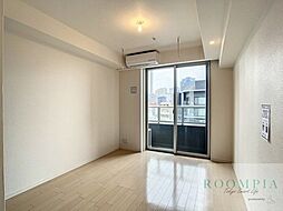 JR山手線 新宿駅 徒歩8分の賃貸マンション 13階1Kのリビング/ダイニング