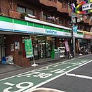 ファミリーマート丸萬椎名町北口店 481m