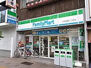 ファミリーマート伏見通錦二丁目店