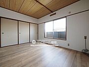 窓が大きくしっかり太陽の光を取り入れます