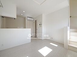 ロワイヤルアイランド織島I D 1階1LDKのリビング/ダイニング