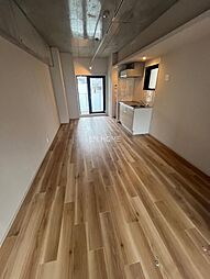 ブリリアントコートクラージュ 201 2階1LDKのリビング/ダイニング