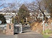 神戸市立押部谷中学校 830m