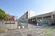 神戸市立長坂中学校 1127m