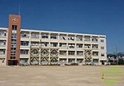 神戸市立有瀬小学校 485m