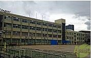 神戸市立鷹取中学校 466m
