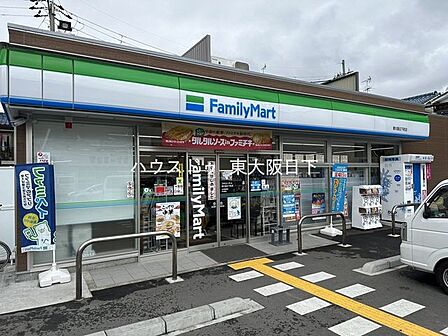 ファミリーマート_東大阪日下店 750m