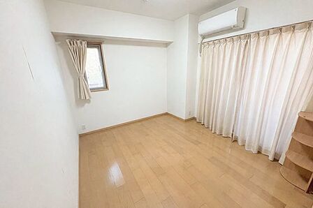 ※掲載の室内写真は、現況写真から一部不要物等を整理したイメージです。実際の室内状況・設備の有無については現地でご確認ください。