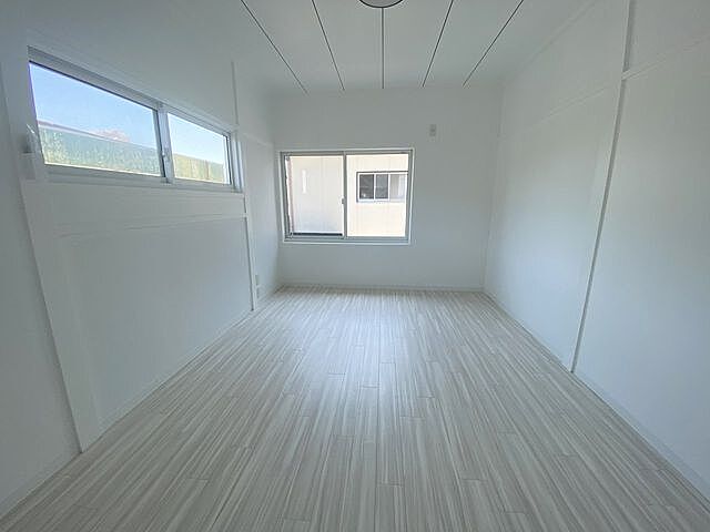 室内 宮崎市高洲町