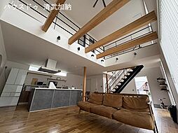 高岡町飯田3丁目中古戸建 2LDKのリビング/ダイニング