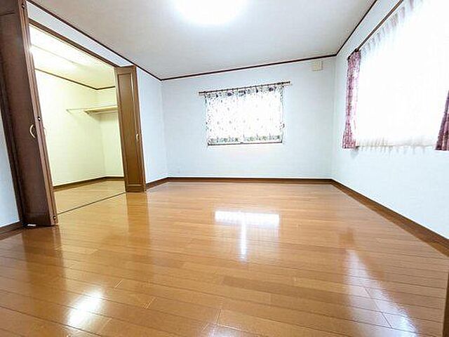 室内 宮崎市潮見町