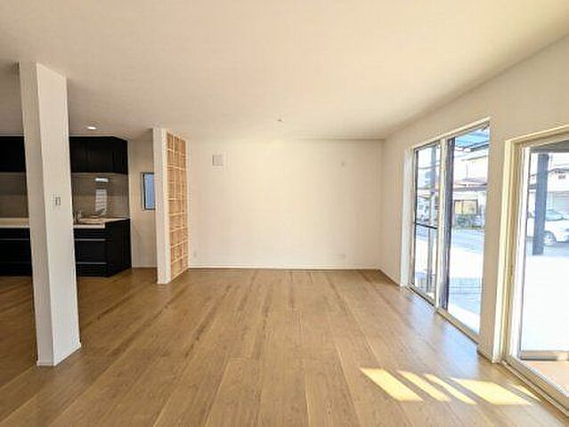 リビング/ダイニング 宮崎市高洲町