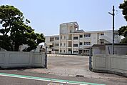 赤江東中学校 850m
