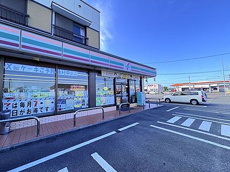 セブンイレブン 宮崎大島町 810m