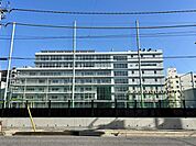 川口市立幸町小学校 470m