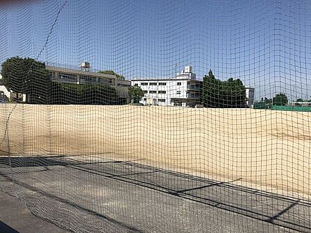 川口市立鳩ケ谷中学校 430m