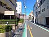 外観：前面道路含む現地写真